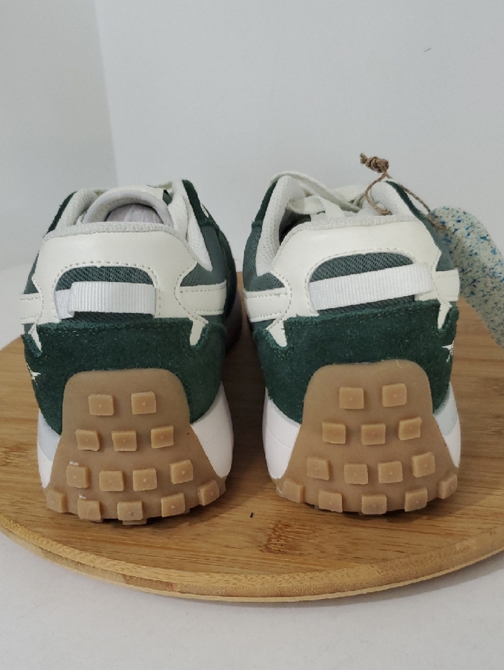 Reebok Men's Drive Dark Green White Retro Sneaker Gum Sole NWT Size 8.5 - Picture 5 of 9